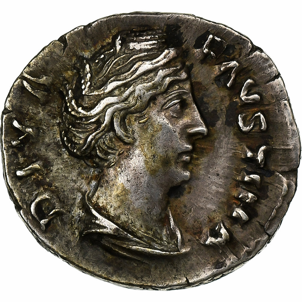 Diva Faustina I, 
  
  denár, 
  
  141 před naším letopočtem